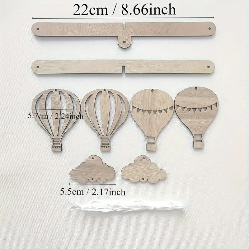 Holz Ballon Mobile – Schlichte Babyzimmer Dekoration mit Ballon aus Holz