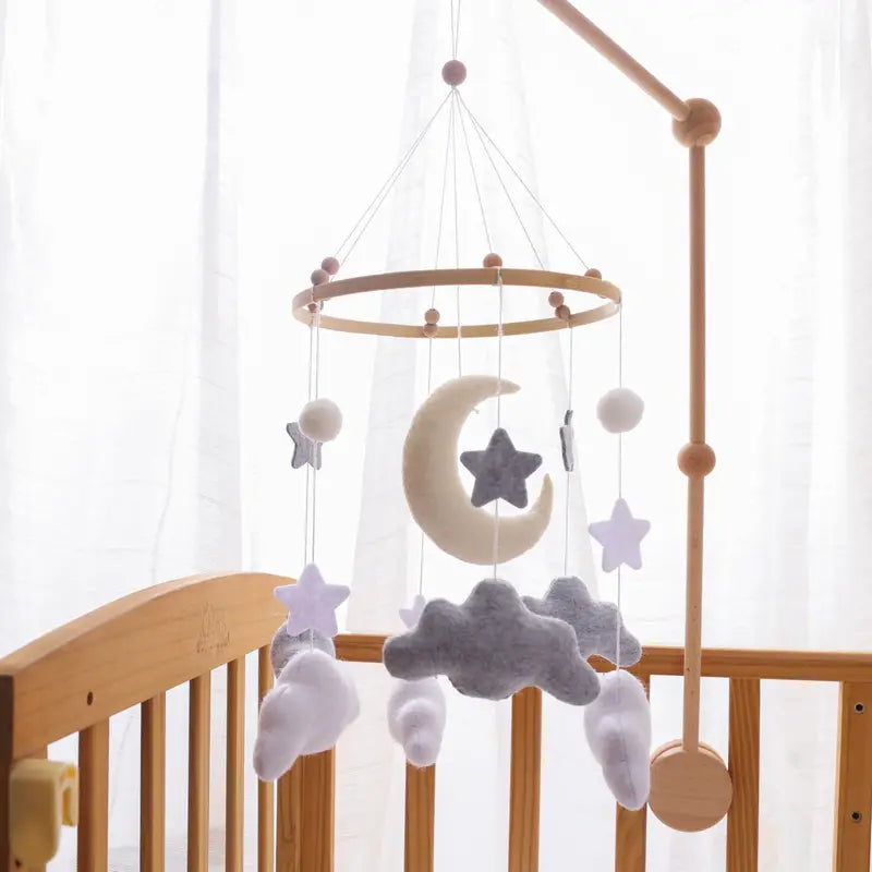 Weißmond Mobile – Traumhafte Babyzimmer Dekoration mit Mond, Sternen und Wolken