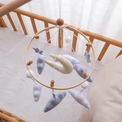 Weißmond Mobile – Traumhafte Babyzimmer Dekoration mit Mond, Sternen und Wolken