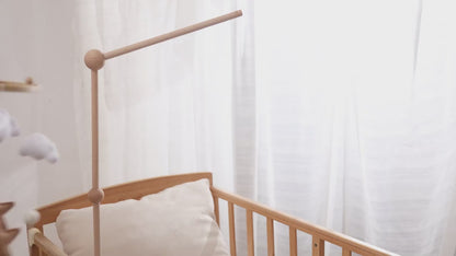 Cute bear mobile – dreamy decoration for the baby room